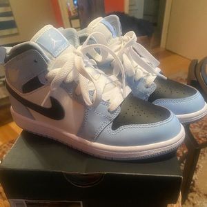 Youth Nike Air Jordan 1 Mid Ice Blue